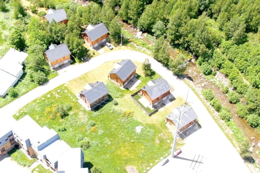 Chalet 6B Dans Les Pyrenees Proche D'Andorre LʼHospitalet-près-lʼAndorre Buitenkant foto